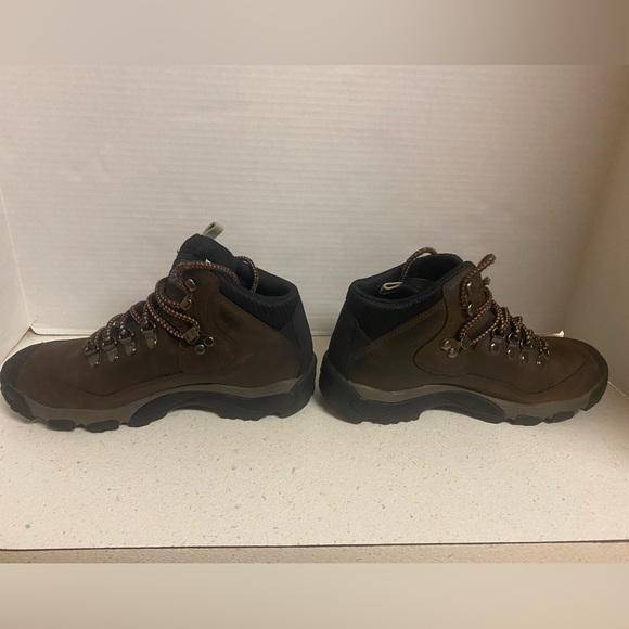 Timberland Women’s Dark Brown Leather Hiking Boots 7.5 - Picture 4 of 10